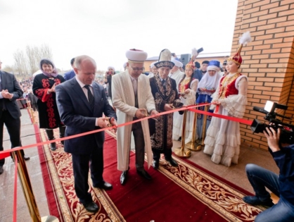 Одну из красивейших мечетей открыли в Карагандинской области