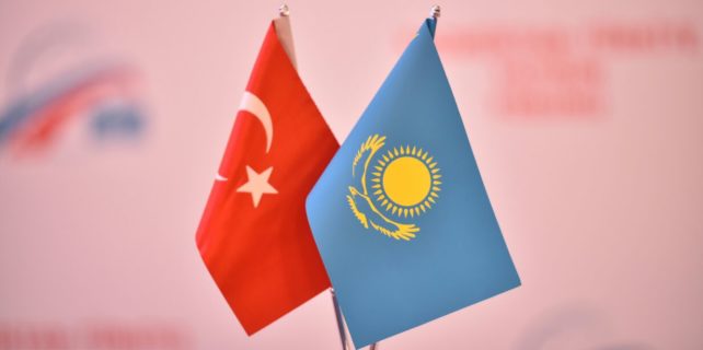 Kazakistan'dan Türk İş Adamlarına Davet