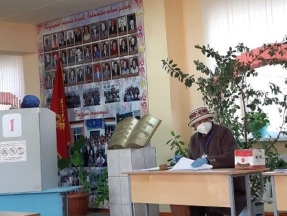 Бишкек: Окончательные итоги голосования будут подведены на основе ручного подсчета