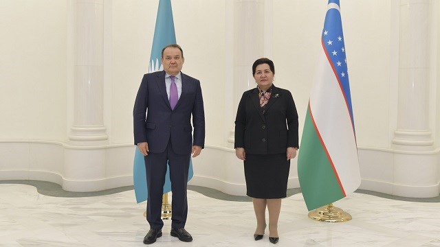 Özbekistan Senato Başkanı Narbayeva, Türk Konseyi Genel Sekreteri Amreyev ile görüştü