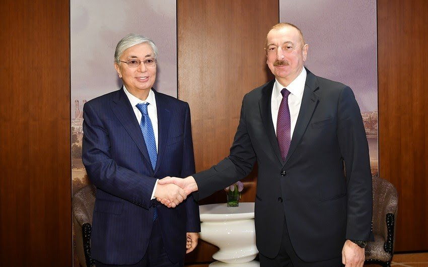 Президент Азербайджанской Республики Ильхам Алиев позвонил Президенту Республики Казахстан Касым-Жомарту Токаеву