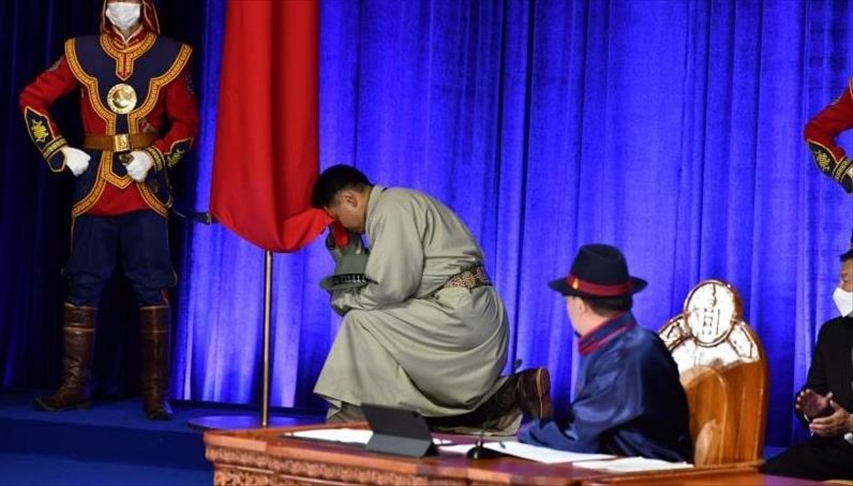 Ухнаагийн Хурэлсух вступил в должность президента Монголии